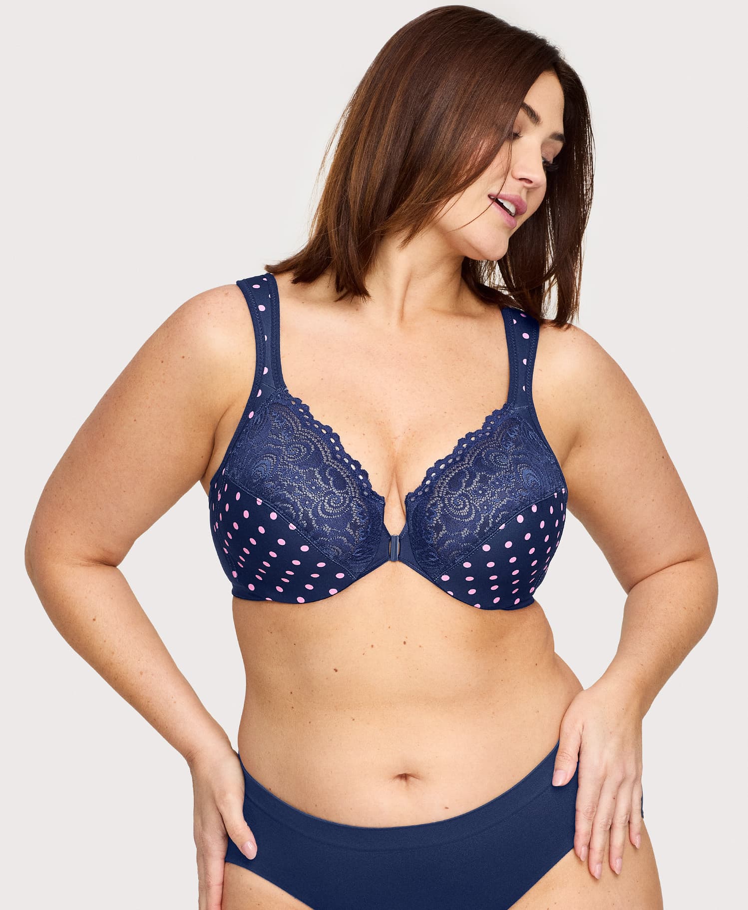 Glamorise: All Over Lace Front Opening Wonderwire Bra Apricot – DeBra's