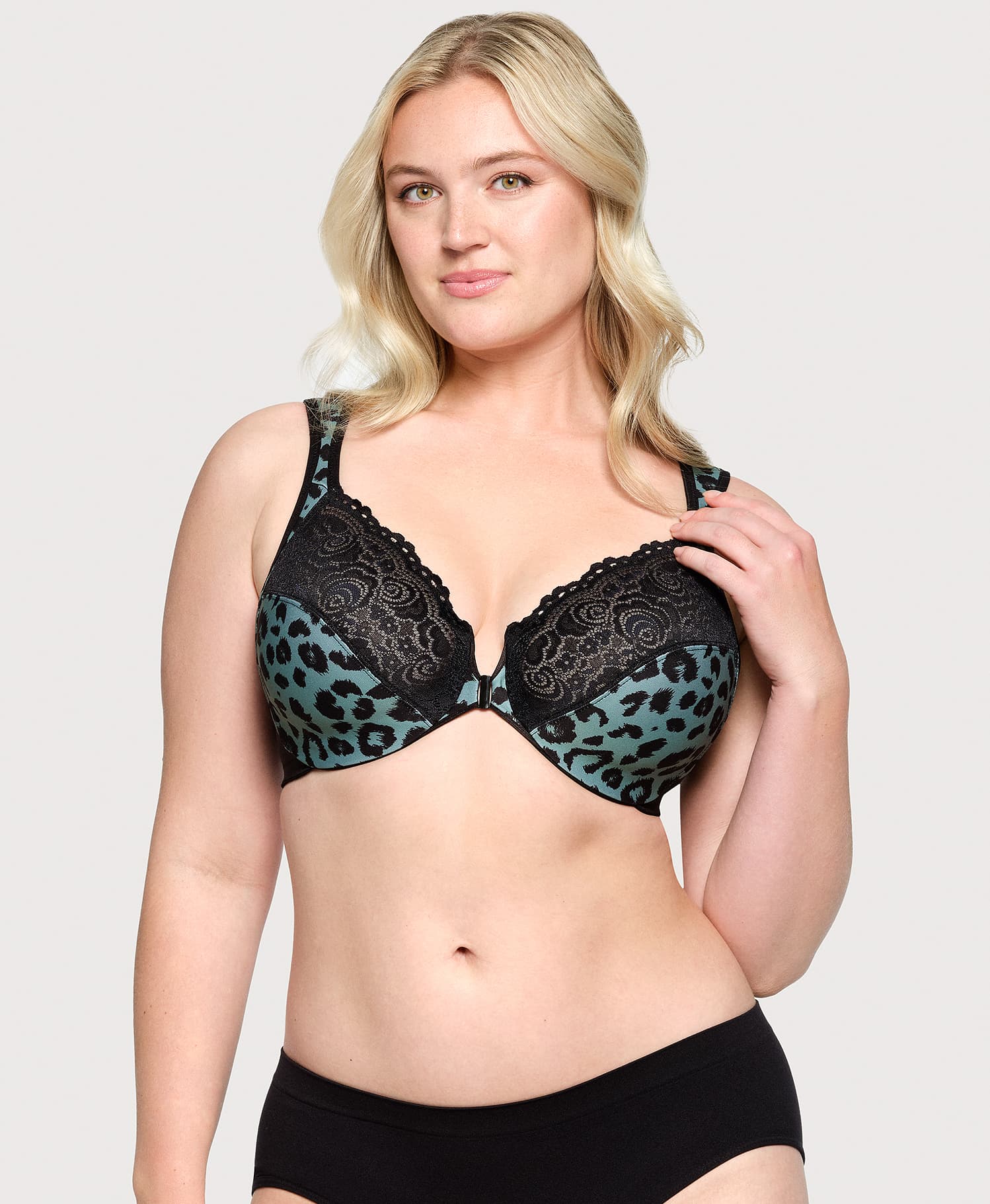 Front Closure WonderWire Bra Centennial Leopard