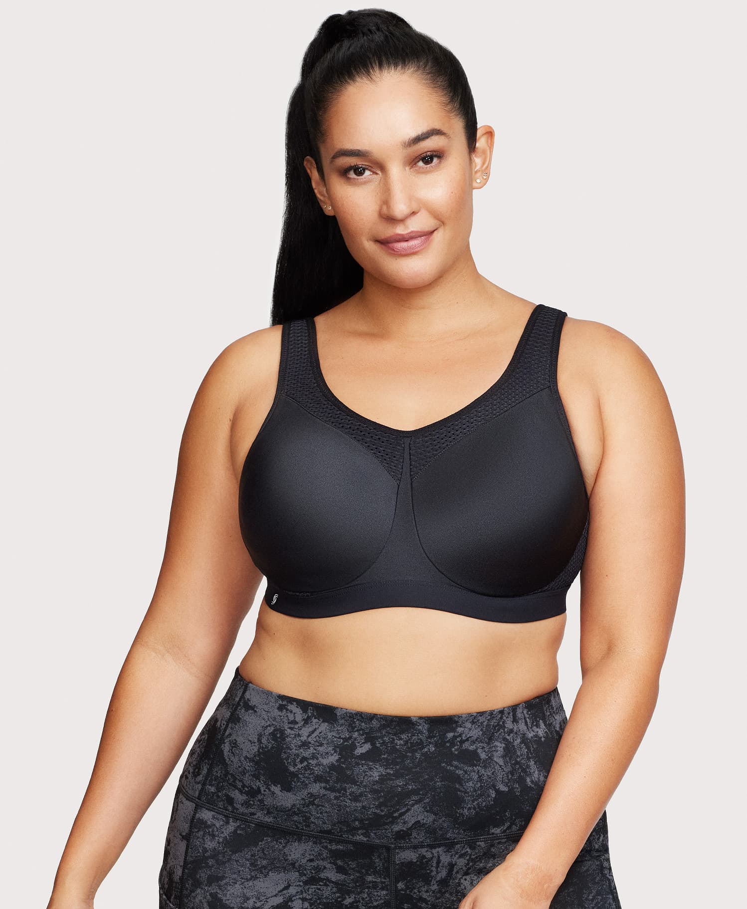 Women's sports bra, size 40D. Brand is Glamorise. Clean with no stains.