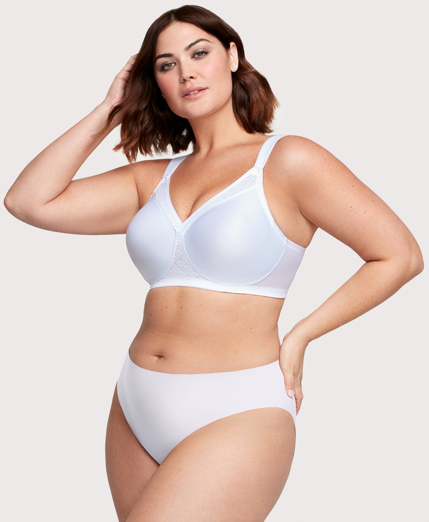 Leading Lady Women's Plus-Size Plus Size Wireless Padded T-Shirt Bra Bra,  White, 36A : : Clothing, Shoes & Accessories