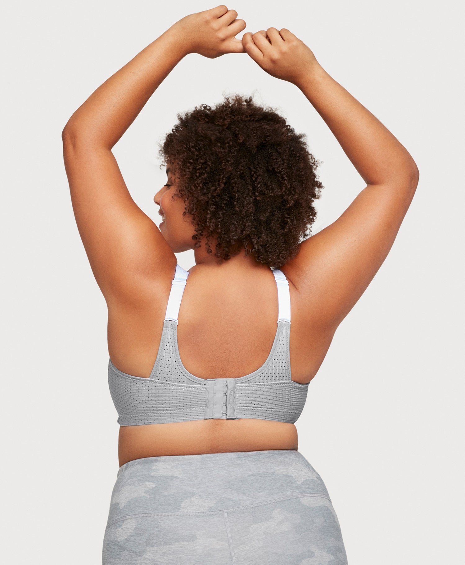 Glamorise on LinkedIn: The Right Sports Bras Makes All the Difference for Big  Busts, Here's the…